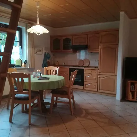 Kleine, Gemütliche *